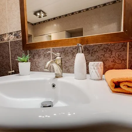 Apartment Daily At Liberty Square With Jacuzzi And Free Parking *