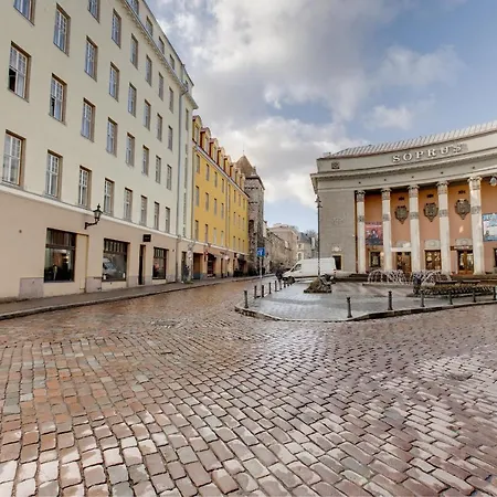 Daily At Liberty Square With Jacuzzi And Free Parking Апартаменты *