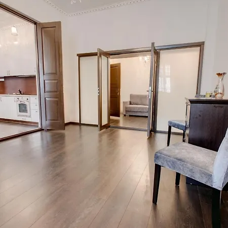 Apartamento Daily At Liberty Square With Jacuzzi And Free Parking