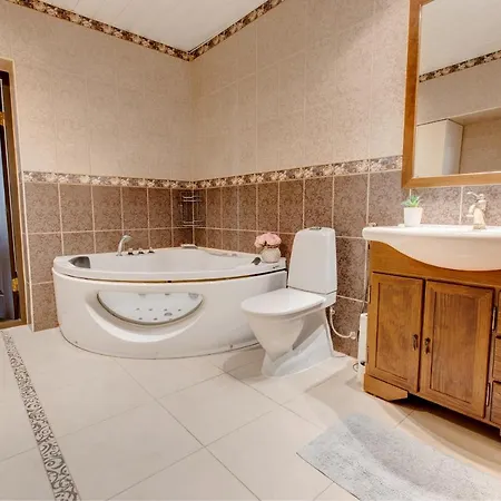 Daily At Liberty Square With Jacuzzi And Free Parking * Tallinn